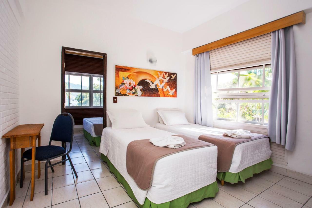 Hotel Ilhabela Bagian luar foto